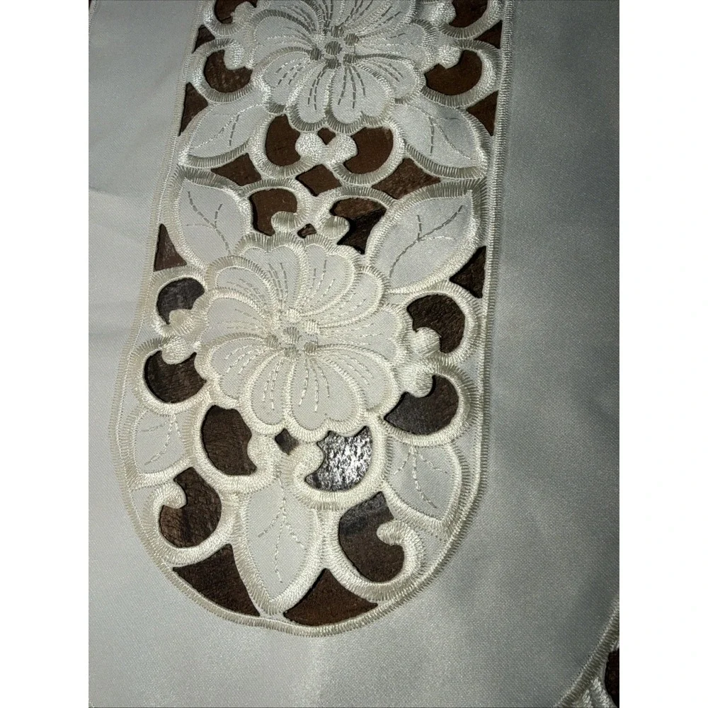 Vintage Jabara Embroidered Cutwork Table Runner Cream Floral 34x13 Dresser Scarf